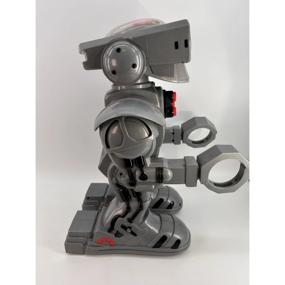 Vintage Toymax R.A.D. 4.0 Radio Controlled Robot Voice Command RAD W/ Remote